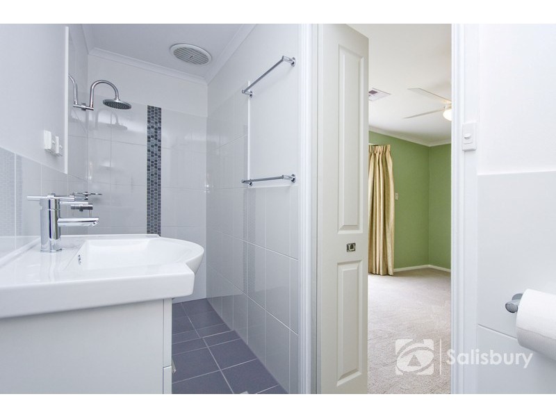 10 Dotterel Court, Wynn Vale SA 5127