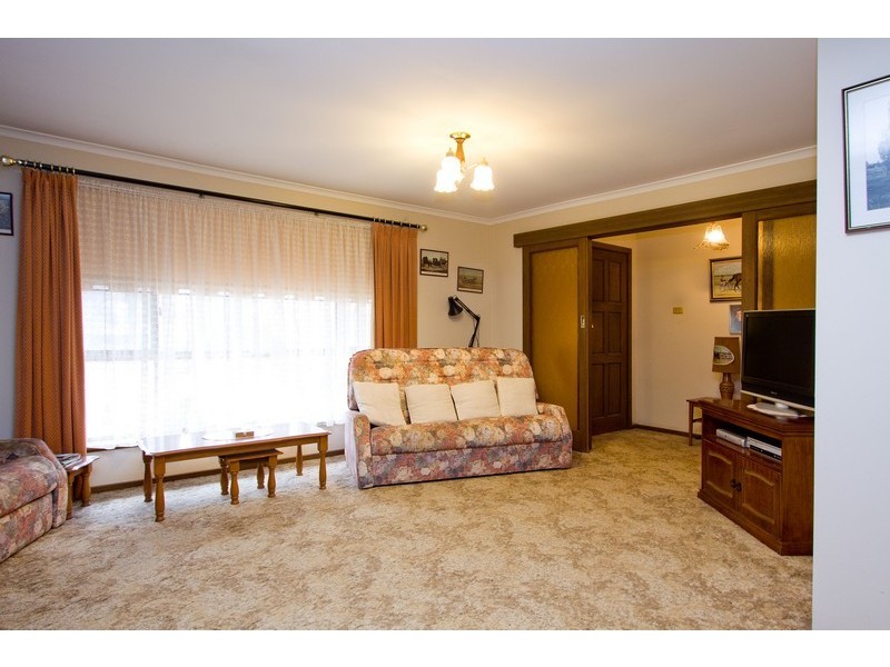 15 Alabar Crescent, Globe Derby Park SA 5110