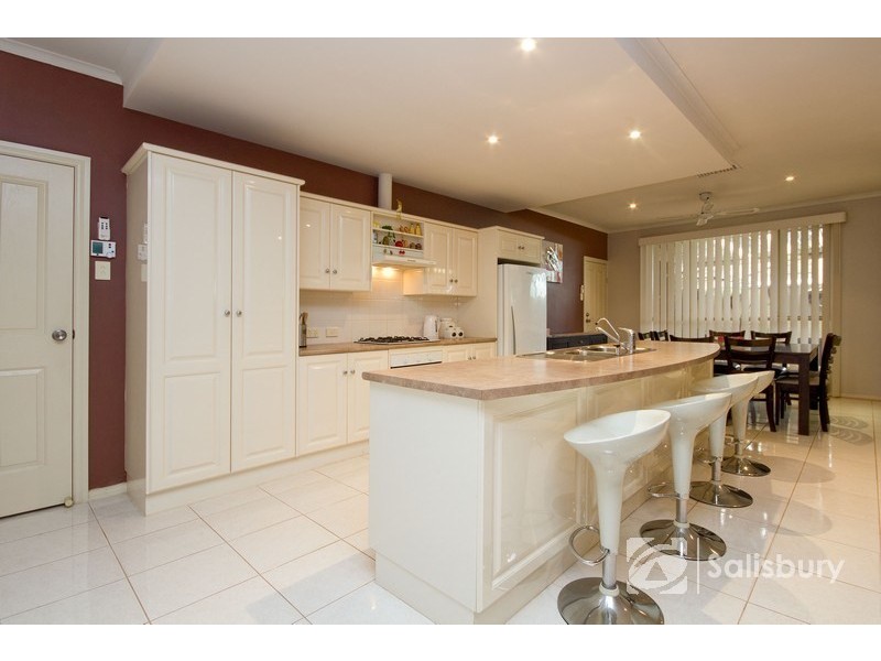 2 Oakmont Court, Salisbury East SA 5109