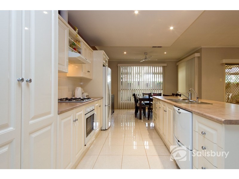 2 Oakmont Court, Salisbury East SA 5109