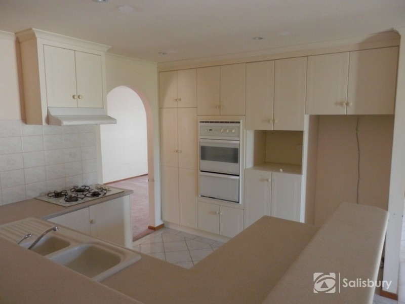 16 Tuglow Court, Hillbank SA 5112