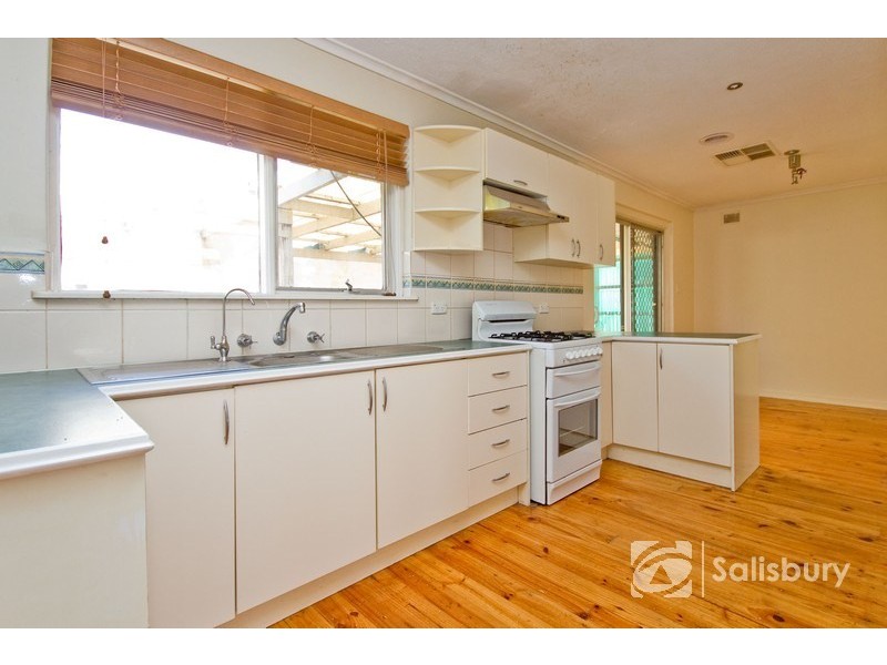 25 Bindi Street, Para Hills West SA 5096