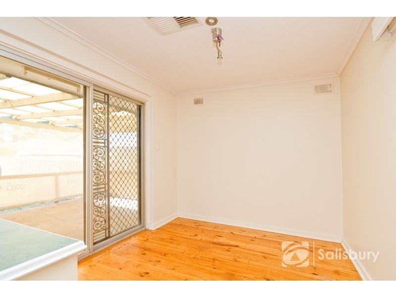 25 Bindi Street, Para Hills West SA 5096