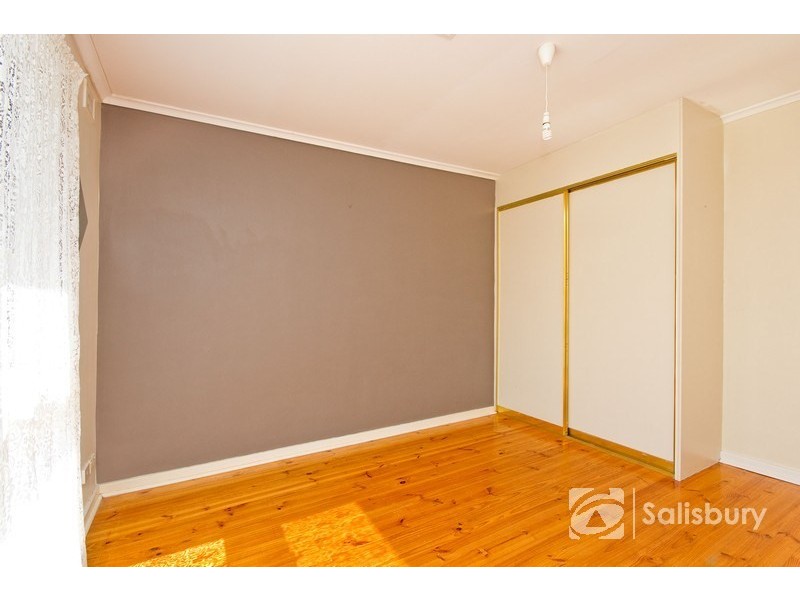 25 Bindi Street, Para Hills West SA 5096