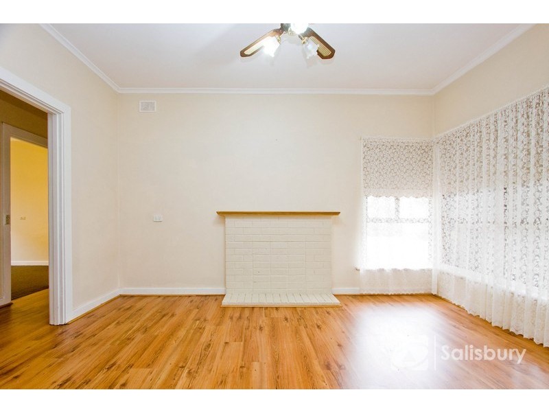 2 Beverley Avenue, Salisbury SA 5108
