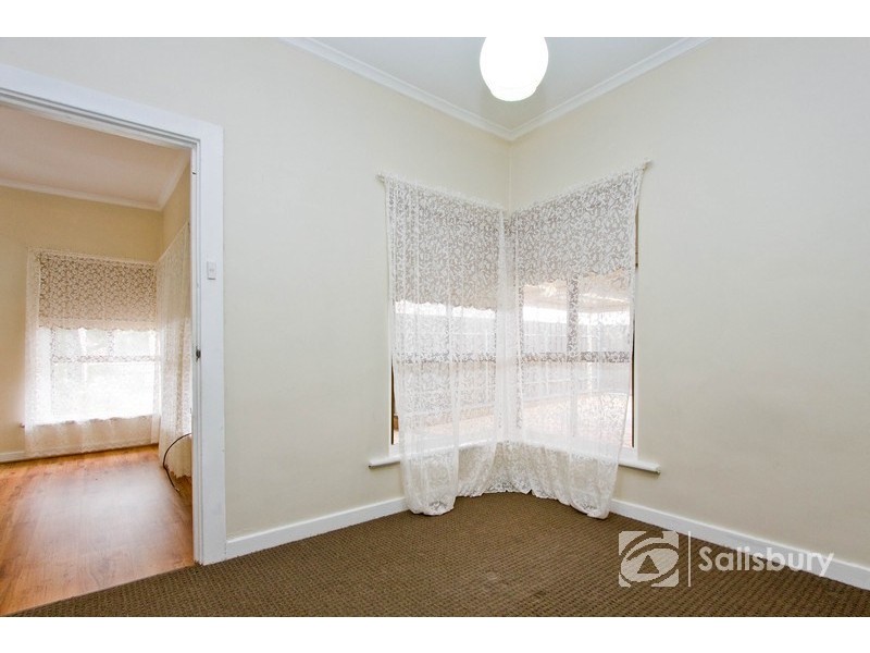 2 Beverley Avenue, Salisbury SA 5108