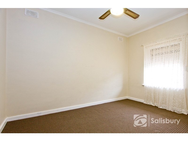 2 Beverley Avenue, Salisbury SA 5108