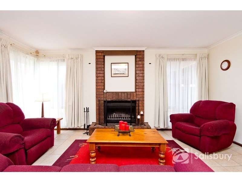 9 Dotterel Court, Wynn Vale SA 5127