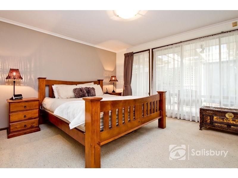 9 Dotterel Court, Wynn Vale SA 5127