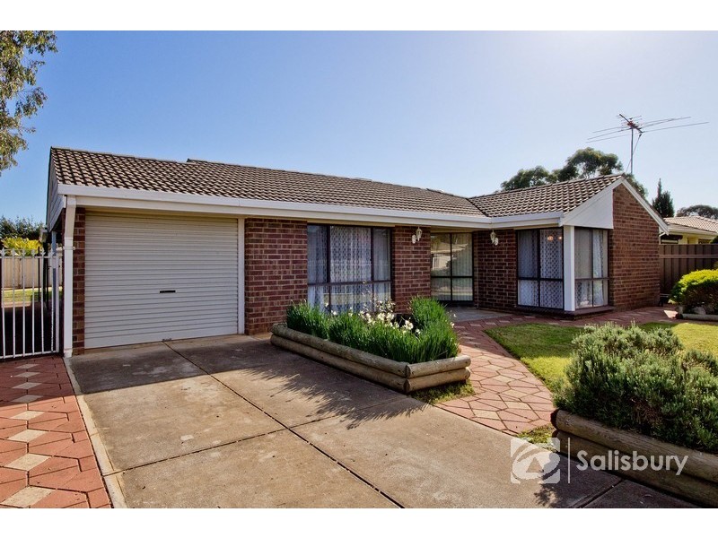 69 Camelot Drive, Paralowie SA 5108