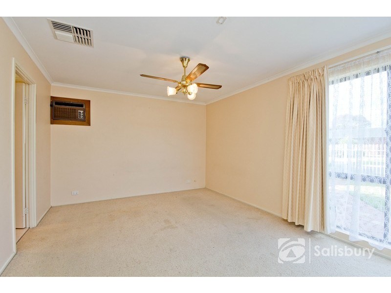 69 Camelot Drive, Paralowie SA 5108