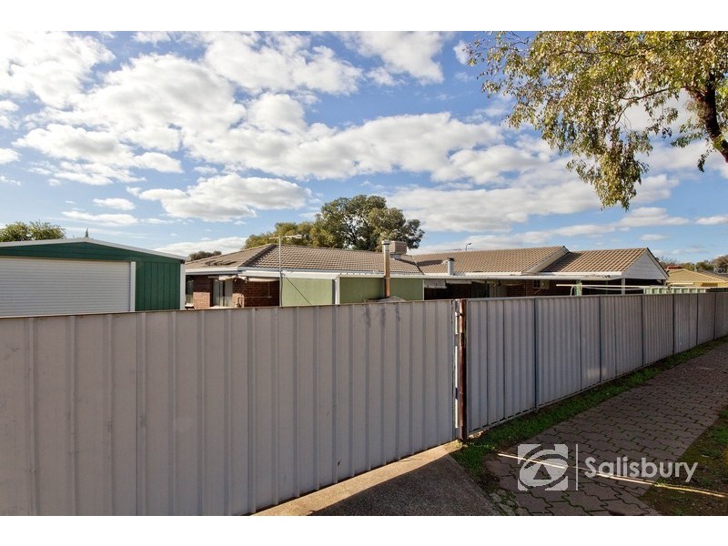 69 Camelot Drive, Paralowie SA 5108