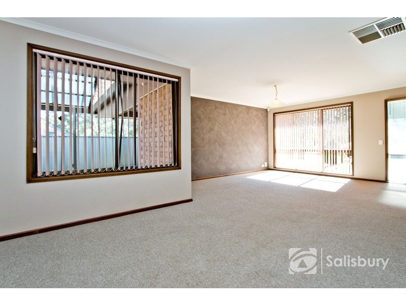 31 Riverview Drive, Salisbury Downs SA 5108