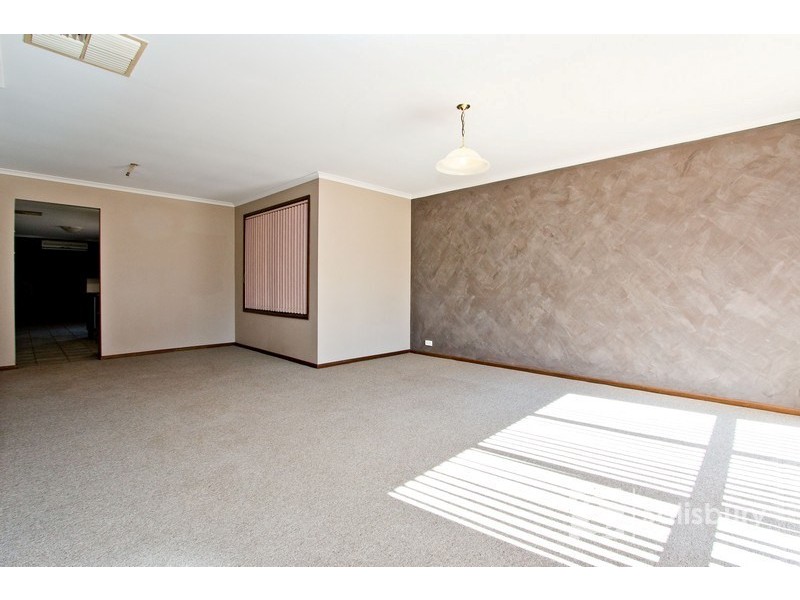 31 Riverview Drive, Salisbury Downs SA 5108