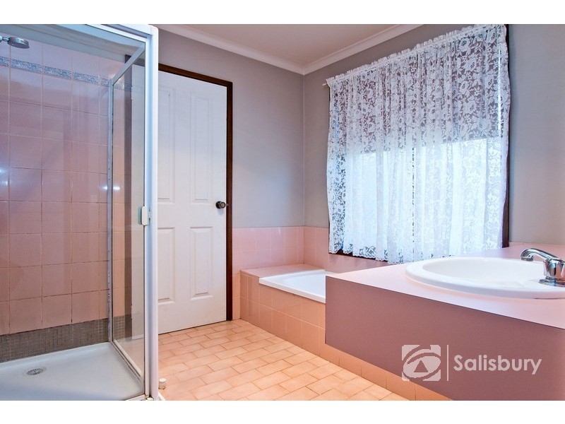 31 Riverview Drive, Salisbury Downs SA 5108