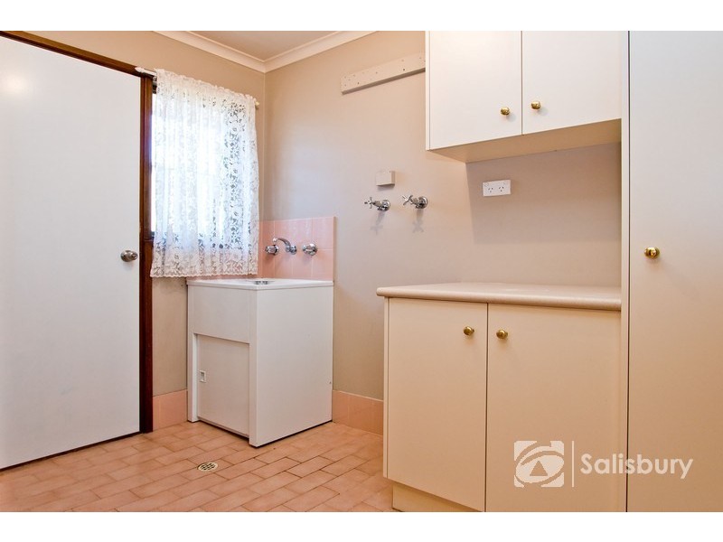 31 Riverview Drive, Salisbury Downs SA 5108