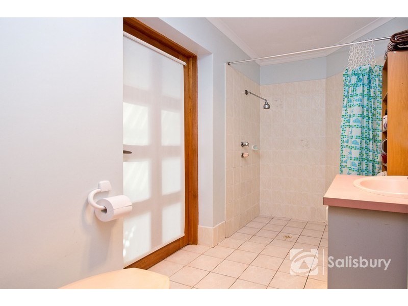 230 Kesters Road, Para Hills SA 5096