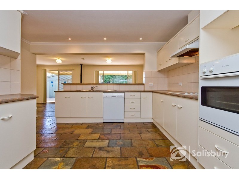 14 Marshall Street, Gulfview Heights SA 5096