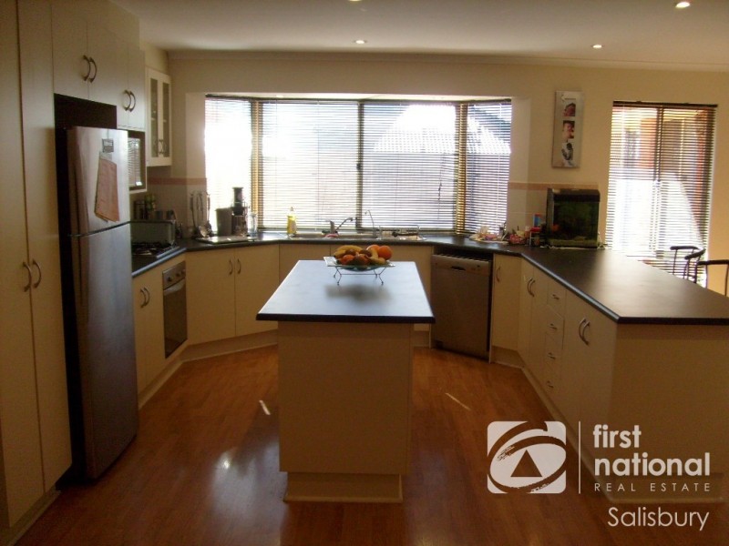 21 Falcon Crescent, Blakeview SA 5114