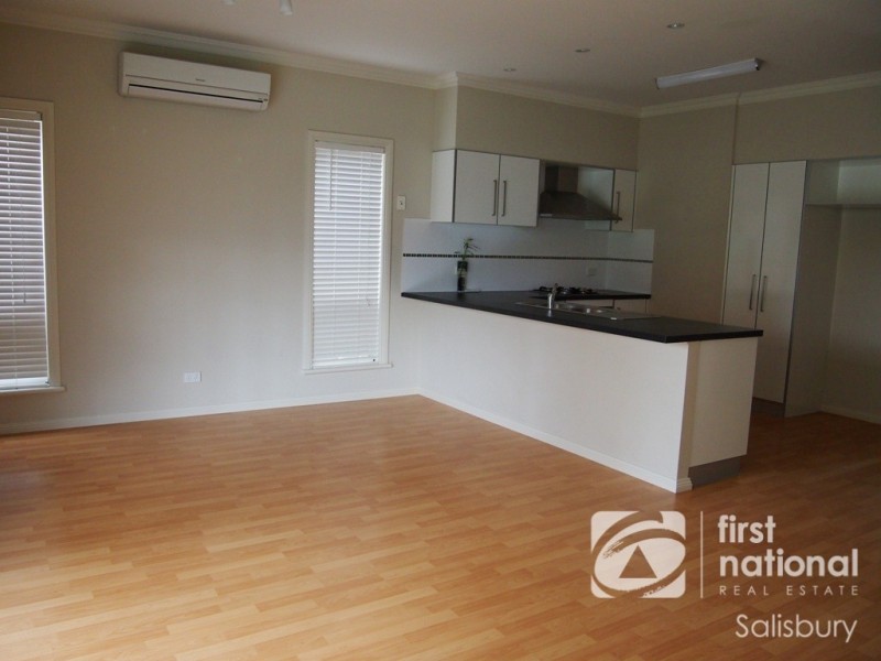 26 Broadwater Crescent, Mawson Lakes SA 5095