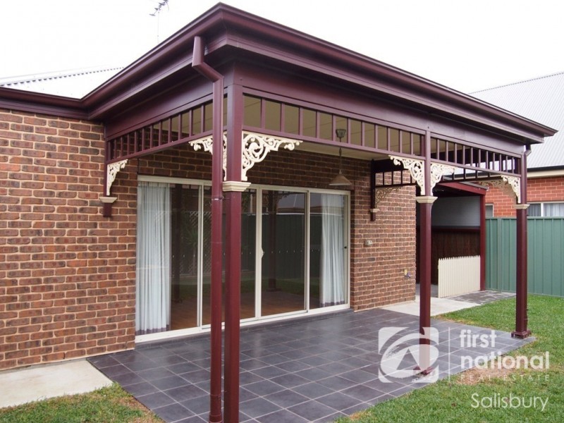 26 Broadwater Crescent, Mawson Lakes SA 5095