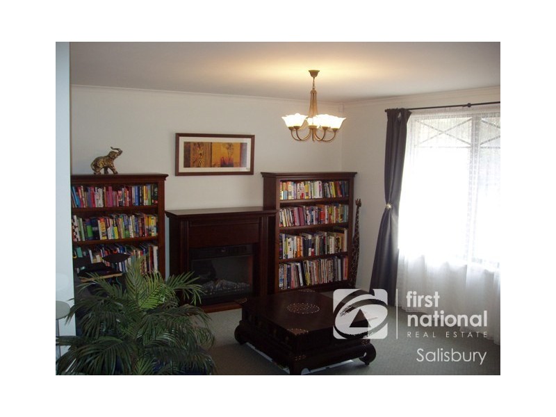 303 Hancock Road, Fairview Park SA 5126