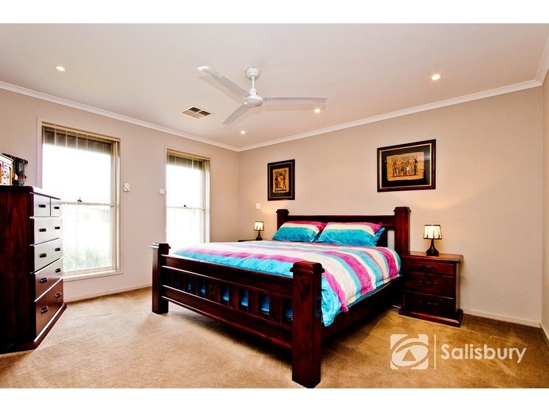 10 Highgrove Court, Andrews Farm SA 5114