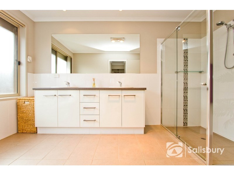 10 Highgrove Court, Andrews Farm SA 5114