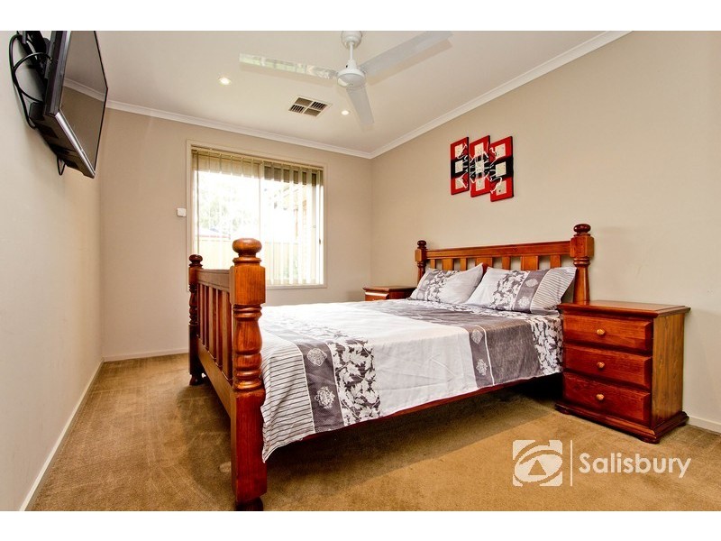 10 Highgrove Court, Andrews Farm SA 5114