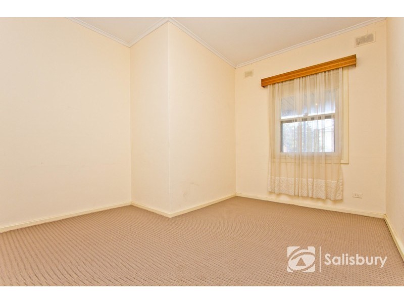 12 Wayford Street, Elizabeth Vale SA 5112