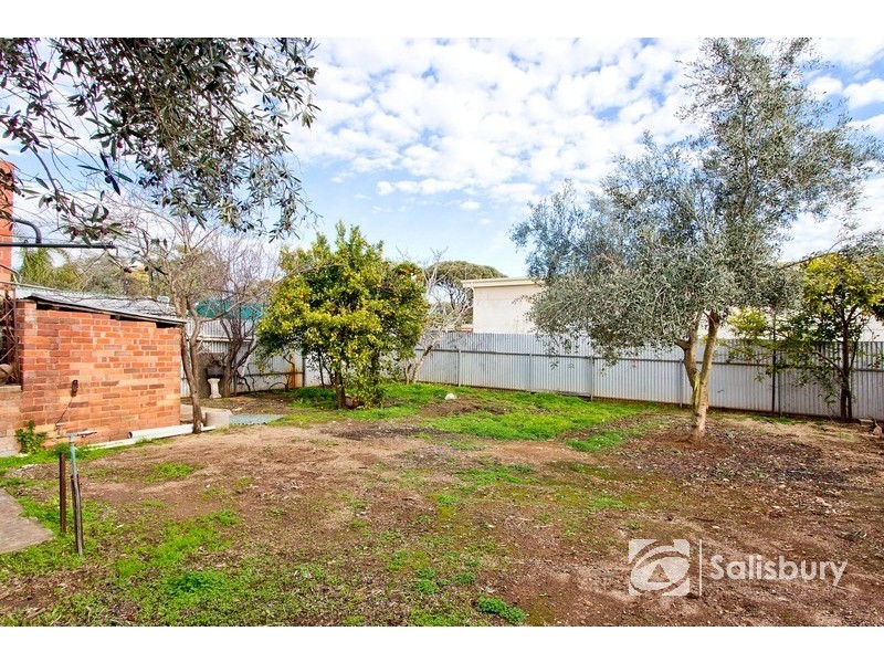 12 Wayford Street, Elizabeth Vale SA 5112