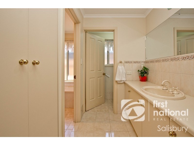 31 New Hampshire Drive, Parafield Gardens SA 5107