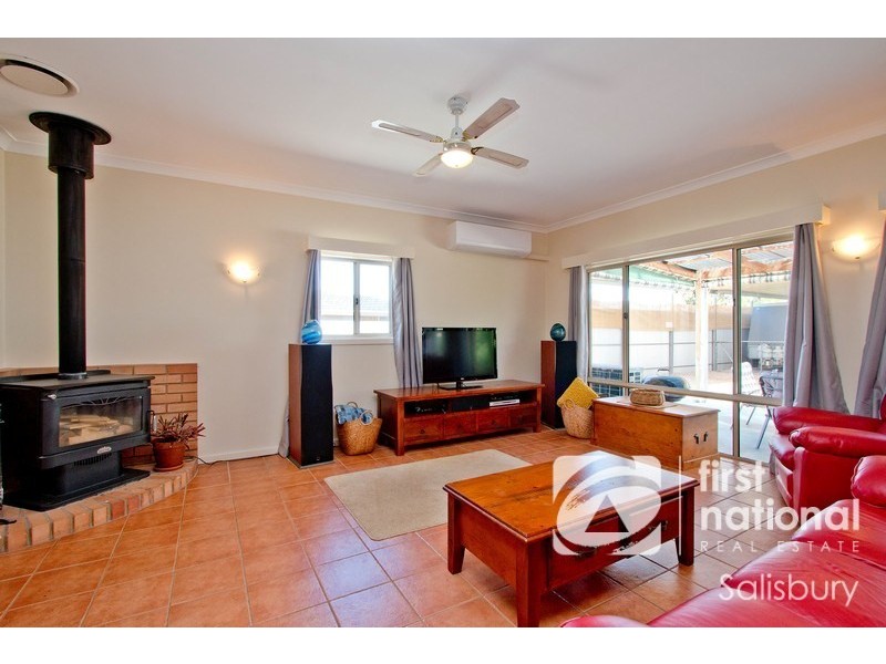 10 Underdown Road, Elizabeth South SA 5112