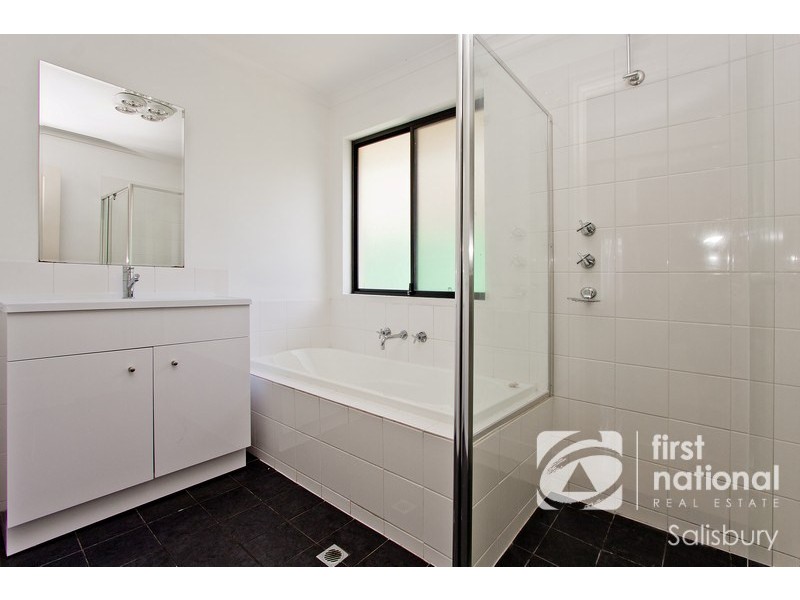 24 Athalie Avenue, Parafield Gardens SA 5107
