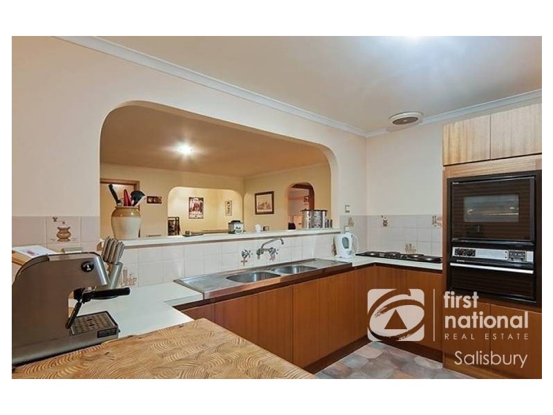 25 Lyndon Road, Paralowie SA 5108