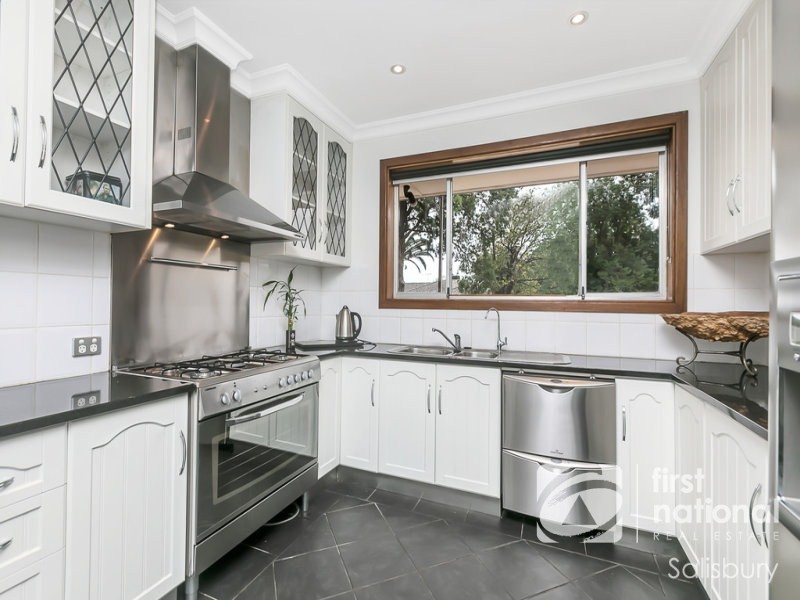 16 Down Crescent, Salisbury Downs SA 5108