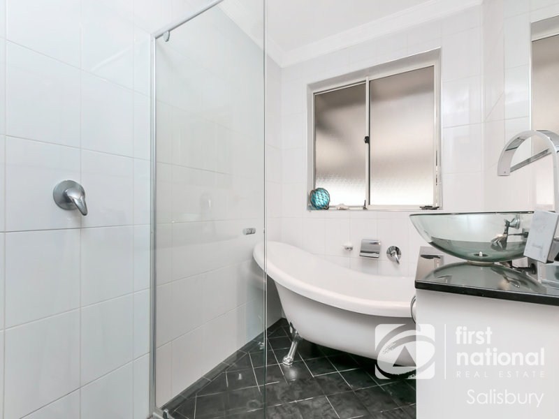 16 Down Crescent, Salisbury Downs SA 5108