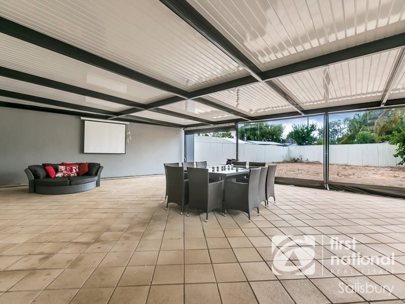 16 Down Crescent, Salisbury Downs SA 5108