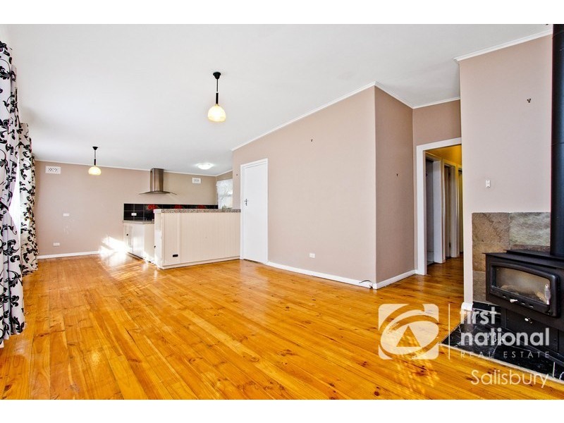 14 Wayford Street, Elizabeth Vale SA 5112
