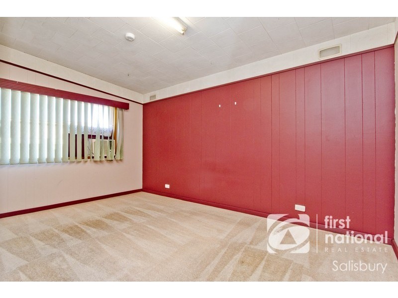 14 Wayford Street, Elizabeth Vale SA 5112
