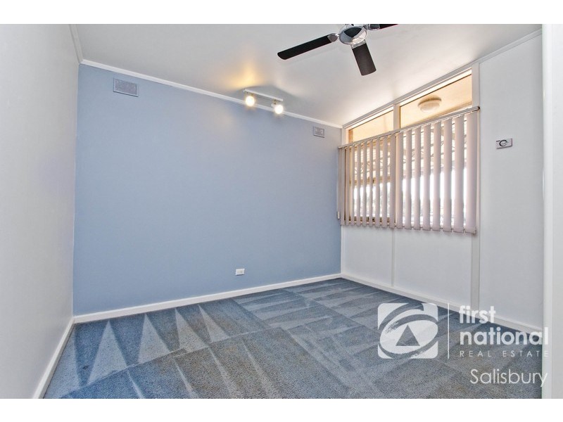 14 Wayford Street, Elizabeth Vale SA 5112