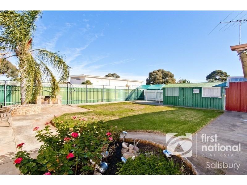 14 Wayford Street, Elizabeth Vale SA 5112