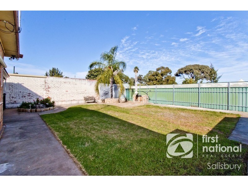 14 Wayford Street, Elizabeth Vale SA 5112
