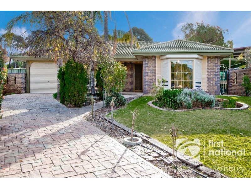 6 Terrigal Court, Redwood Park SA 5097