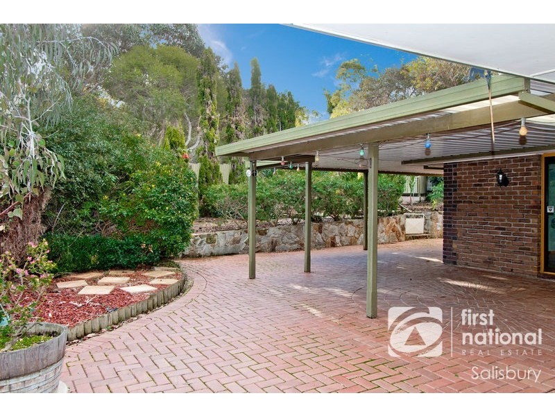 6 Terrigal Court, Redwood Park SA 5097