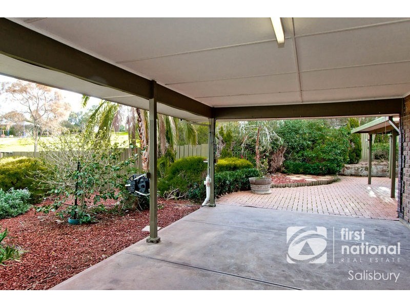 6 Terrigal Court, Redwood Park SA 5097