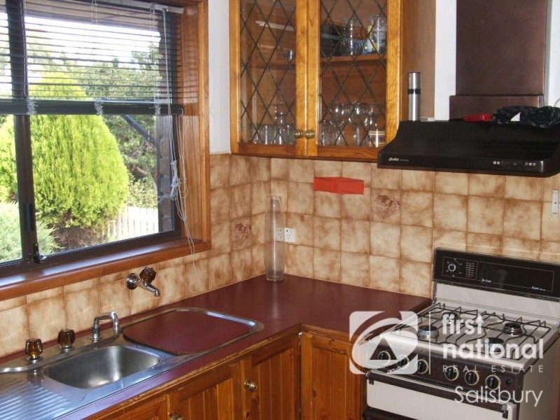 27 Japonica Crescent, Parafield Gardens SA 5107