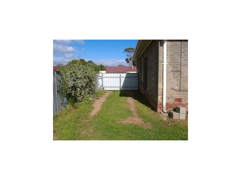8 Griffiths Street, Elizabeth South SA 5112