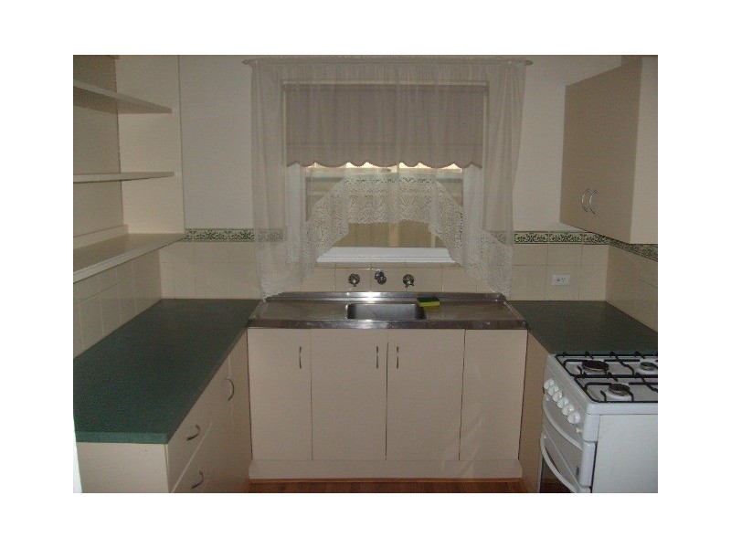 2 Beverley Avenue, Salisbury SA 5108