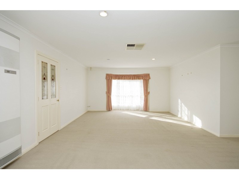 5 Queensborough Drive, Salisbury Heights SA 5109